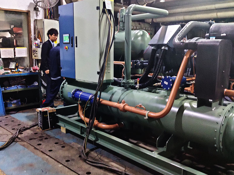 水冷式工業(yè)冷水機(jī)組冬天怎么防凍？ 